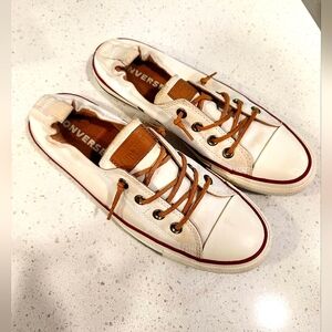 Womans Size 10 Chuck Taylor Slip On Converse